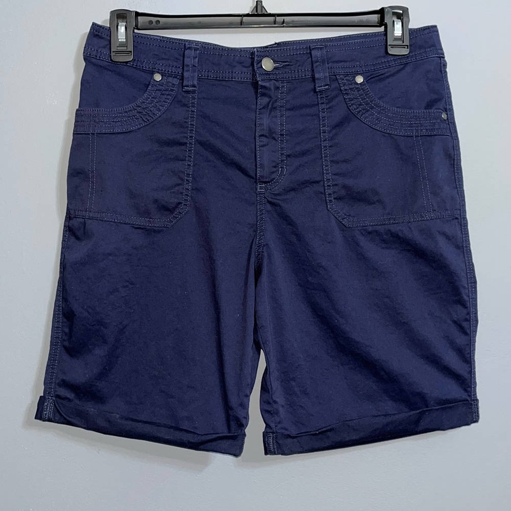 Croft & Barrow navy blue shorts size 12